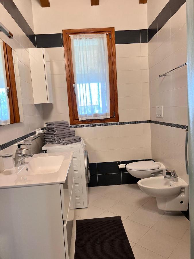 Appartamento Corina Sirmione Exterior foto