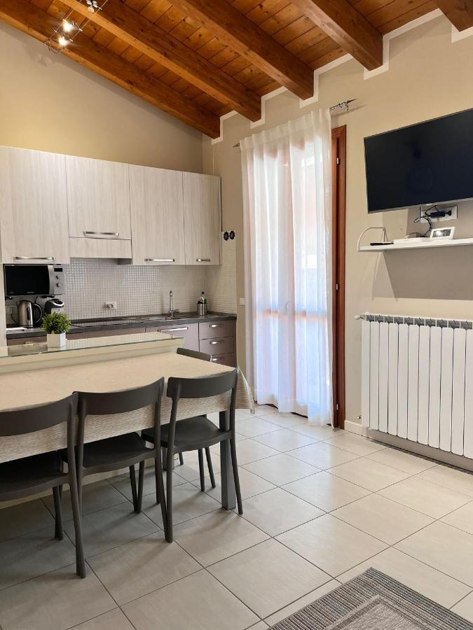 Appartamento Corina Sirmione Exterior foto
