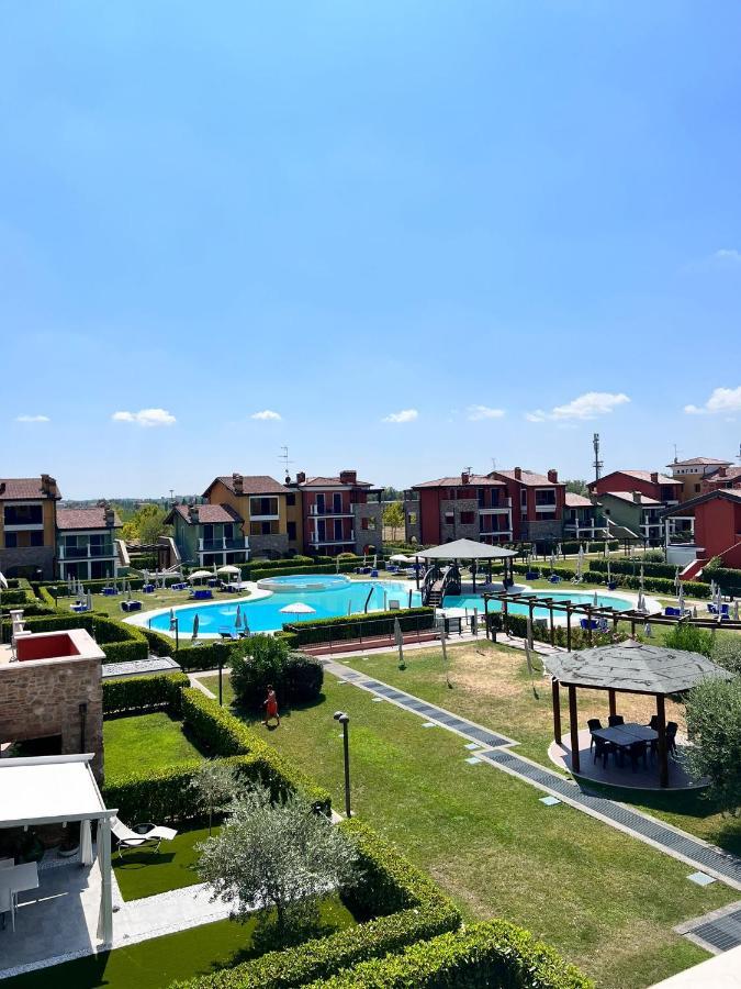 Appartamento Corina Sirmione Exterior foto