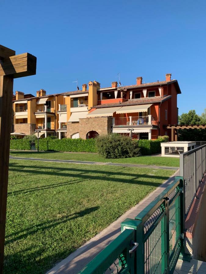 Appartamento Corina Sirmione Exterior foto