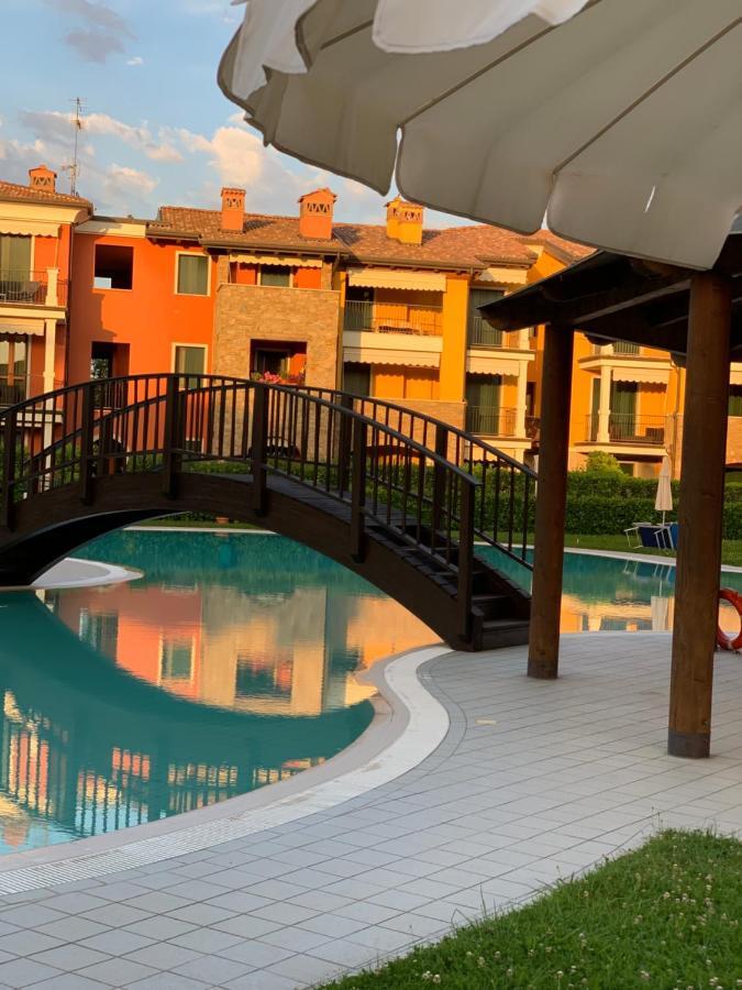 Appartamento Corina Sirmione Exterior foto